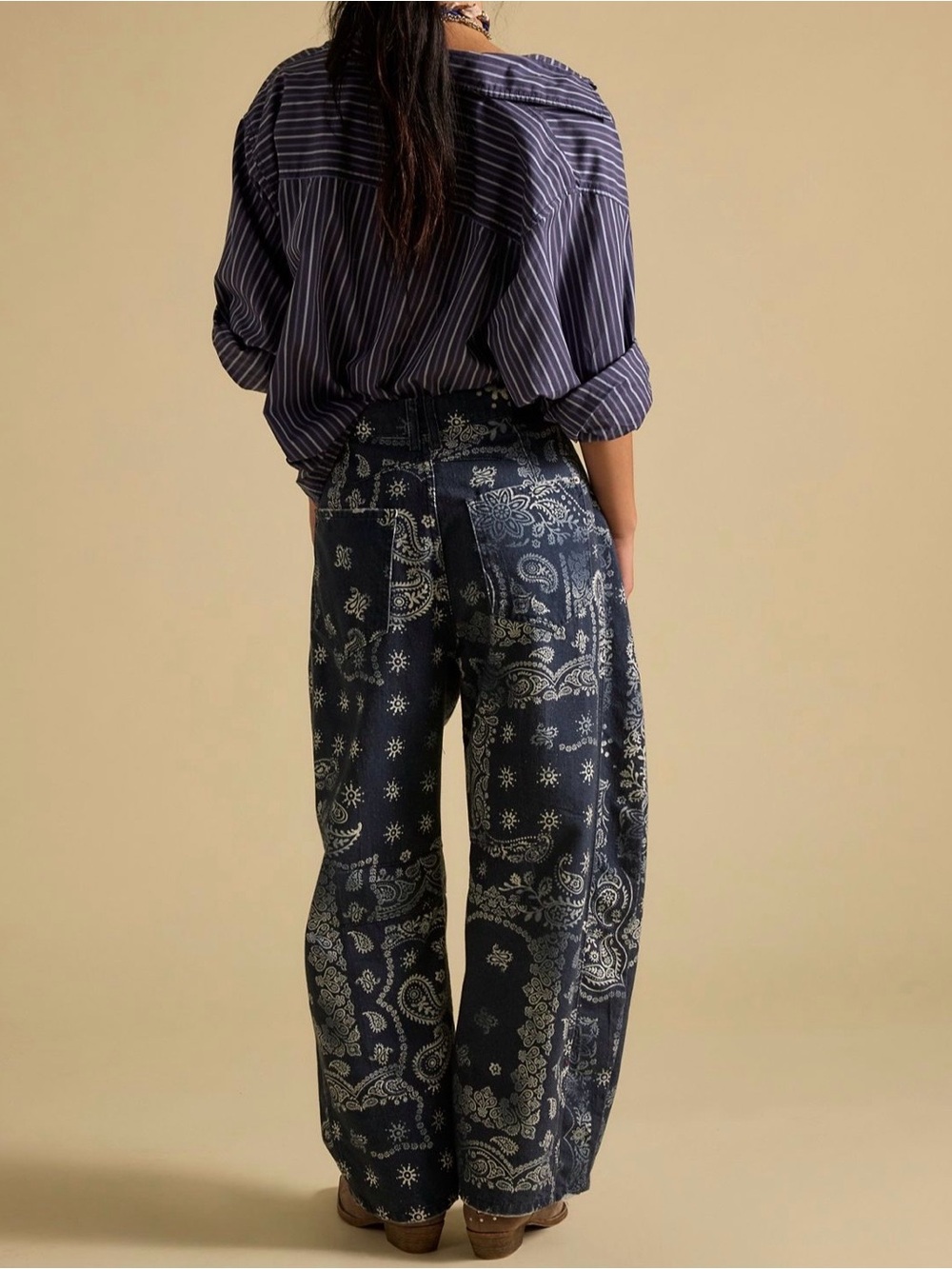 NWT We The Free Good Luck Printed
Barrel Jeans - Picture 4 of 10